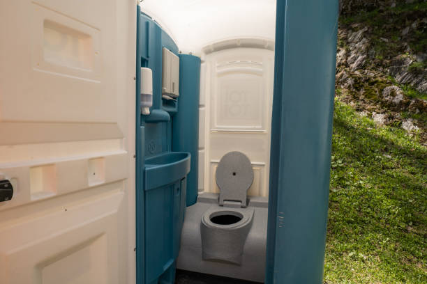 Best Portable Restroom Servicing (Cleaning and Restocking)  in Monument, CO